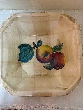 Ceramica Due Torri Octagonal 1 Apple Shallow Bowl  Made In Italy 8 3/8” Ceramic